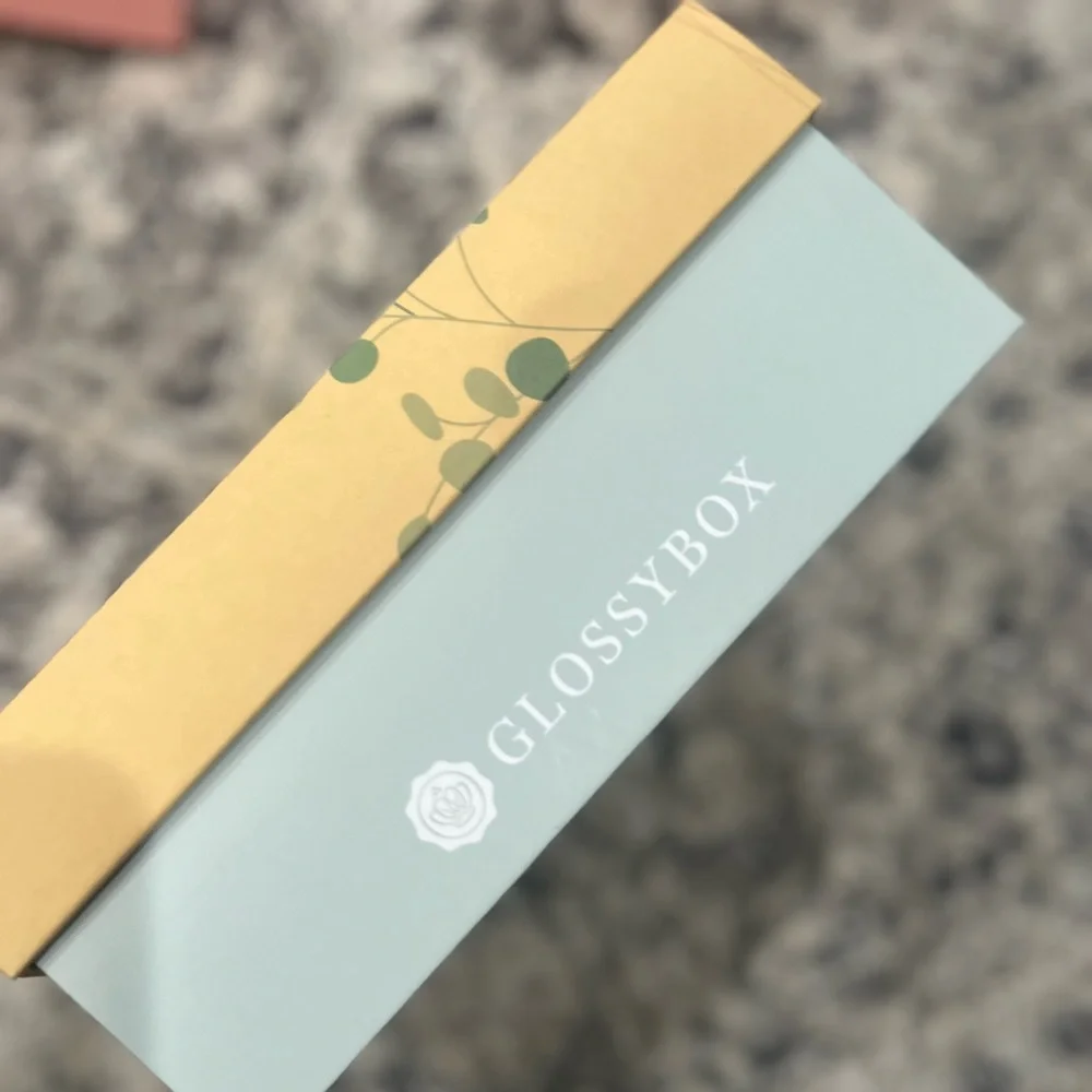 GLOSSYBOX LIMITED EDITION ‘BLOOM AND GROW’ STORAGE KEEPSAKE BOX